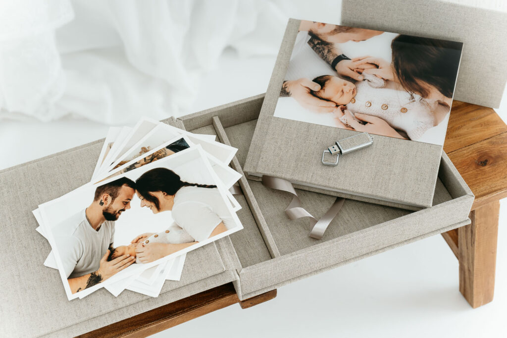 Fine-Art-Fotoalbum mit Fine-Art Prints aus dem Premium-Paket, Babyfotografie Freilassing